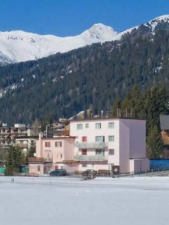 Golf - Schmid דירה